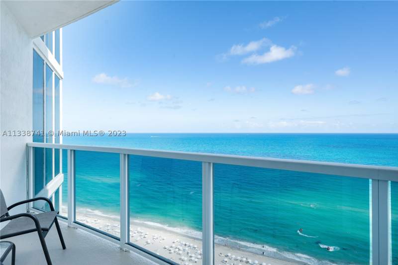 2 bedroom Condominium at 18001 Collins Ave 2009, Trump International Sones, Sunny Isles Beach — photo 2