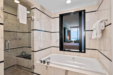 4391 Collins Ave 1911/1909/1910/1912, Miami Beach FL - photo 7 of 23