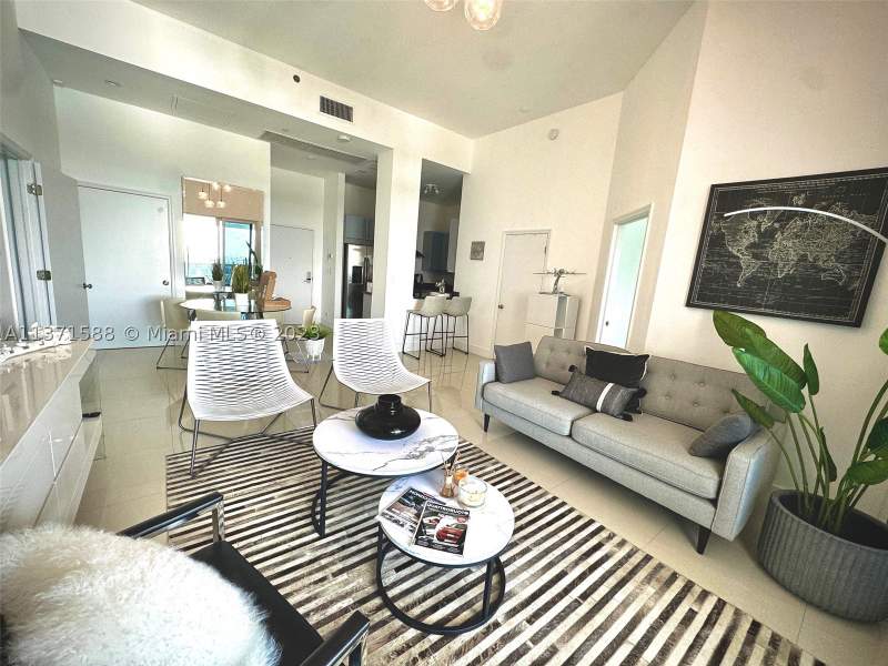 2 bedroom Condominium at 2301 Collins Ave 1626, Roney Palace Condo, Miami Beach — photo 4