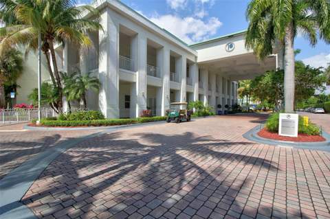 5300 NW 87th Ave 606, Doral FL - photo 10 of 17