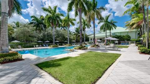 5300 NW 87th Ave 606, Doral FL - photo 16 of 17