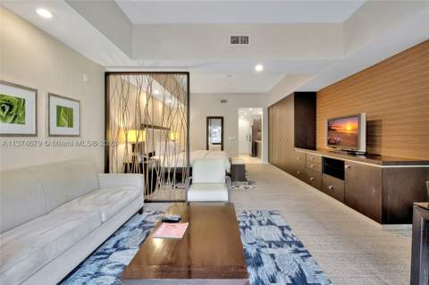 5300 NW 87th Ave 606, Doral FL - photo 8 of 17