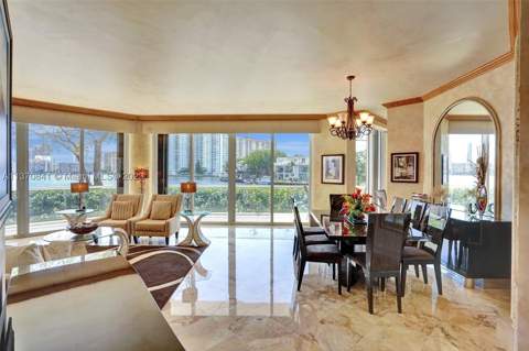 2600 Island Blvd 101, Aventura FL - photo 8 of 33