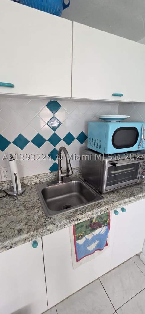 3801 Indian Creek Dr 201, Miami Beach FL - photo 24 of 27