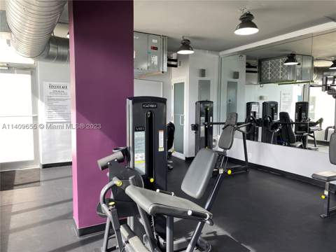 100 Lincoln Rd 939, Miami Beach FL - photo 18 of 23