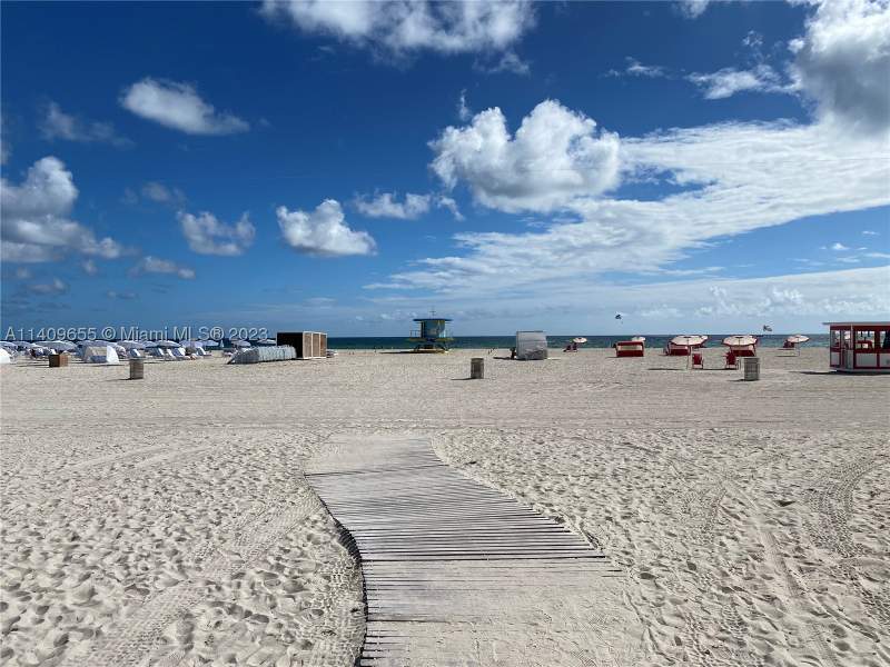 0 bedroom Condominium at 100 Lincoln Rd 939, The Decoplage Condo, Miami Beach — photo 5