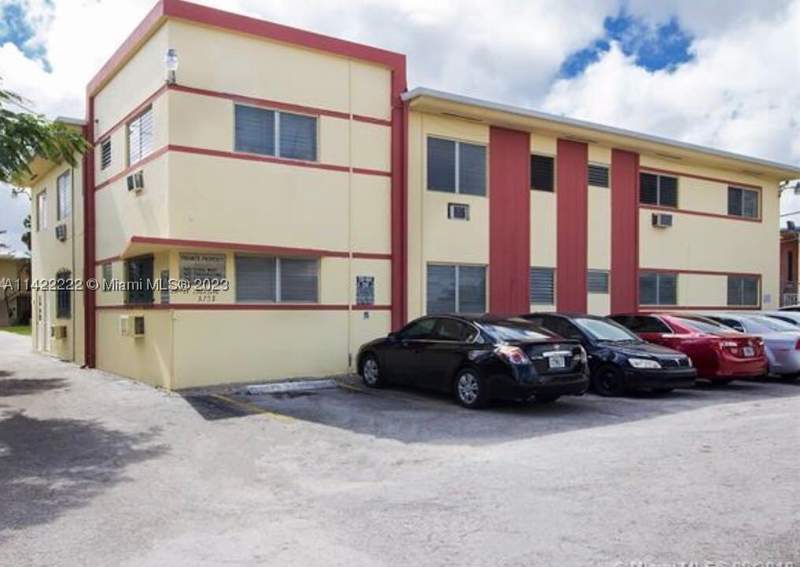 1 bedroom StockCooperative at 71 NW 76th St 16, Prestige Apts Inc Co-Op, Miami — photo 2
