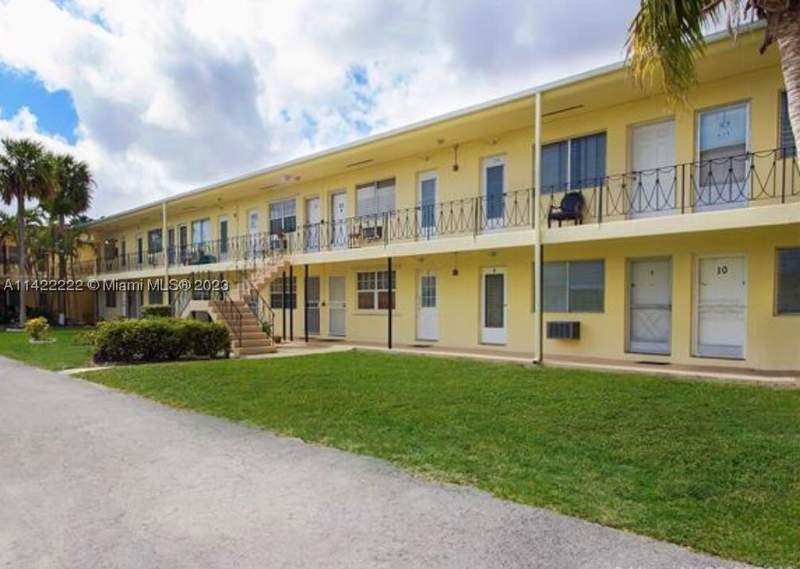 1 bedroom StockCooperative at 71 NW 76th St 16, Prestige Apts Inc Co-Op, Miami — photo 3