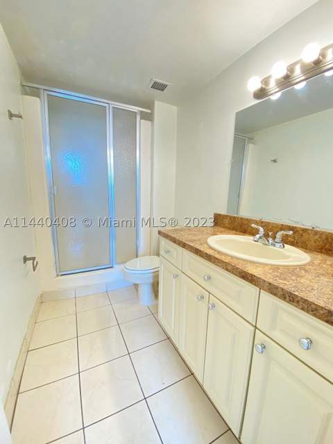 13499 Biscayne Blvd 1408, North Miami FL - photo 14 of 24