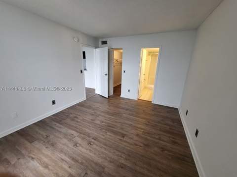 13499 Biscayne Blvd 1408, North Miami FL - photo 20 of 24