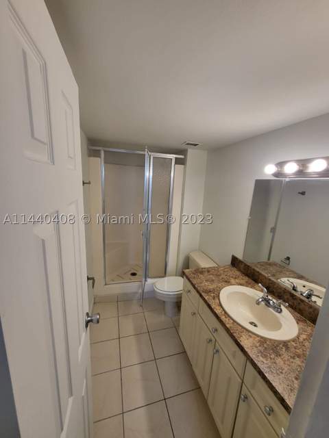 13499 Biscayne Blvd 1408, North Miami FL - photo 21 of 24