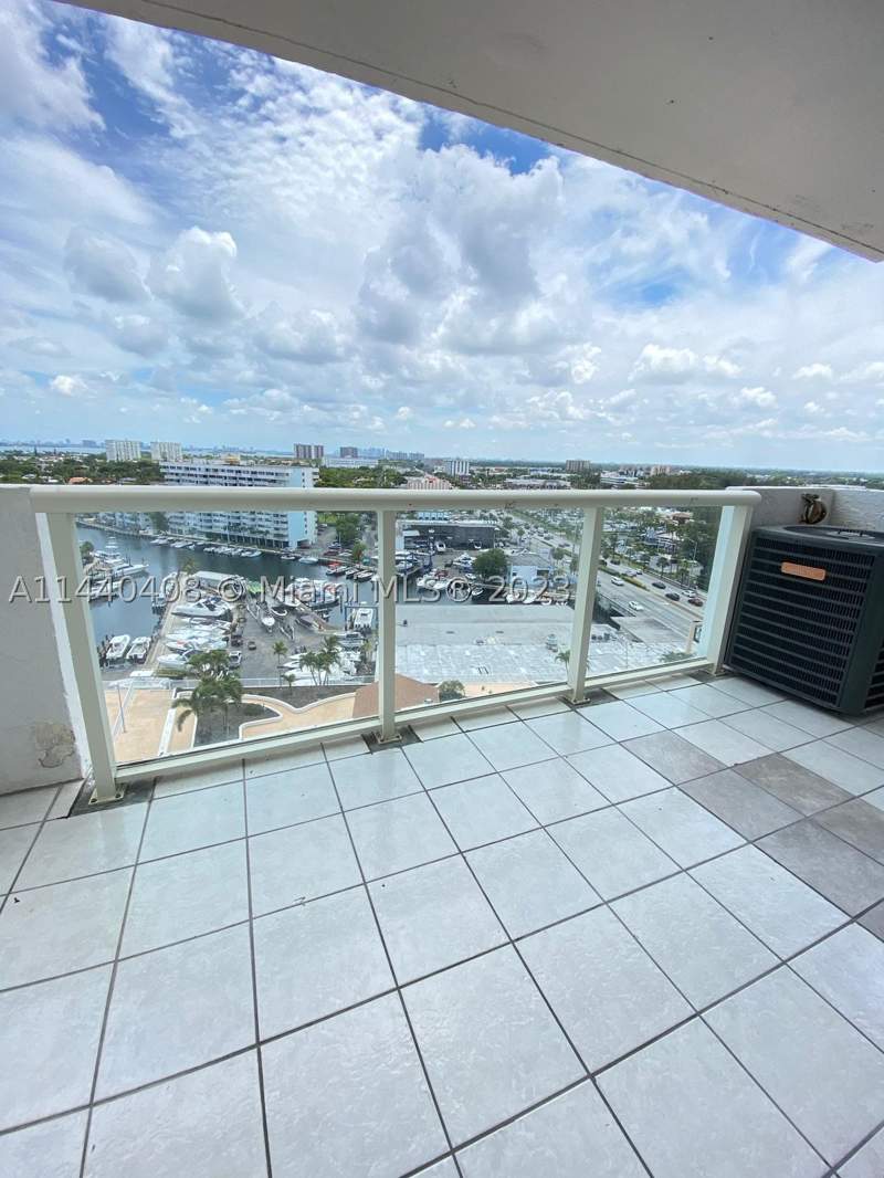 2 bedroom Condominium at 13499 Biscayne Blvd 1408, Sailboat Cay Condo, North Miami — photo 4