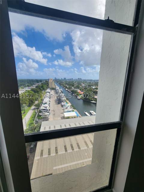 13499 Biscayne Blvd 1513, North Miami FL - photo 13 of 24