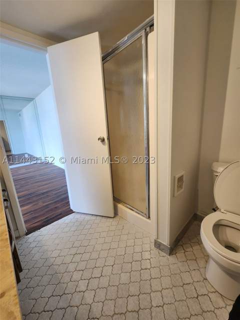 13499 Biscayne Blvd 1513, North Miami FL - photo 22 of 24