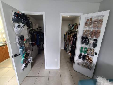 496 NW 165th St Rd D112, Miami FL - photo 13 of 35