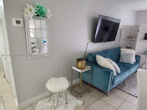 496 NW 165th St Rd D112, Miami FL - photo 7 of 35
