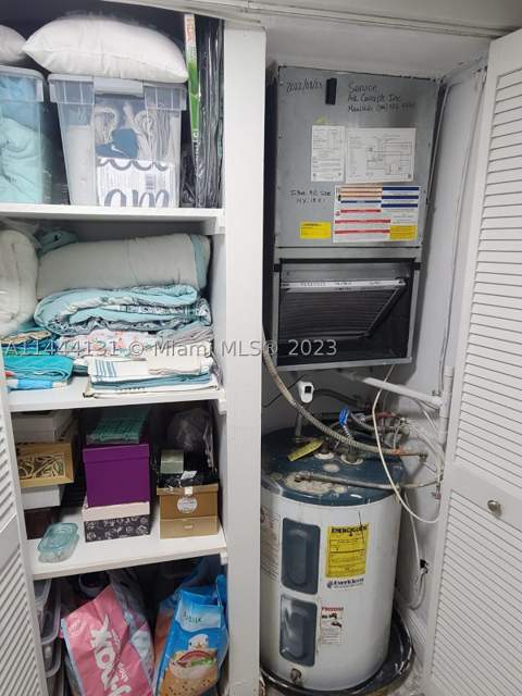 496 NW 165th St Rd D112, Miami FL - photo 9 of 35