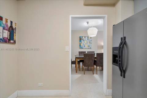 5601 Collins Ave 1514, Miami Beach FL - photo 24 of 41