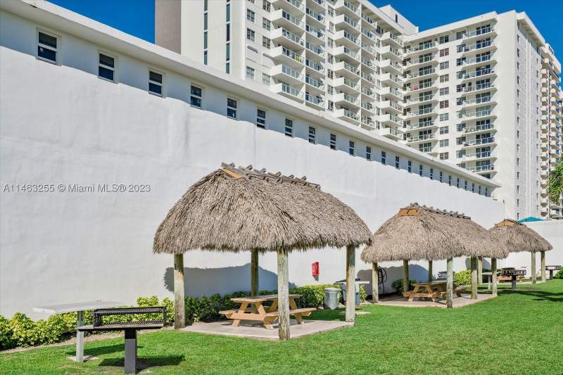 3 bedroom Condominium at 5601 Collins Ave 1514, The Pavilion Condo, Miami Beach — photo 3