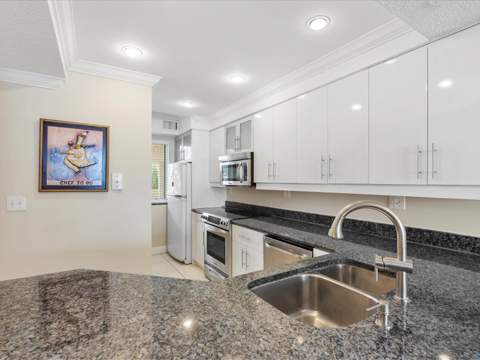 18260 N Bay Road 304, Sunny Isles Beach FL - photo 21 of 50