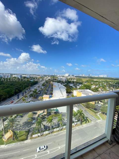 13499 Biscayne Blvd 1505, North Miami FL - photo 14 of 20