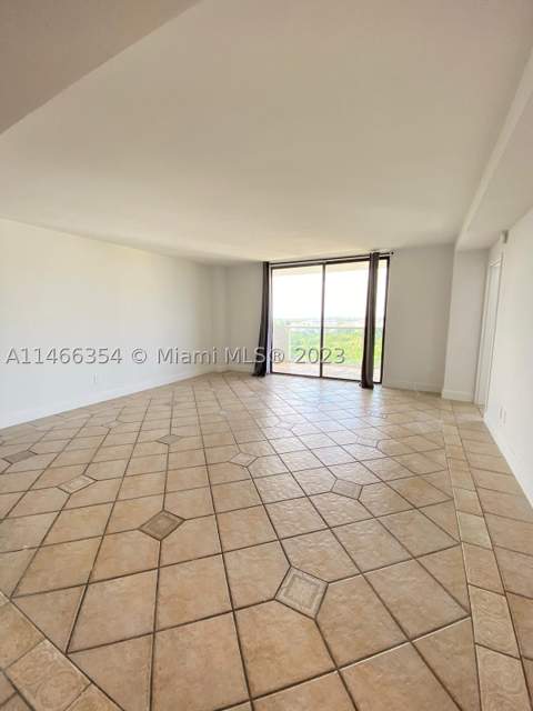 13499 Biscayne Blvd 1505, North Miami FL - photo 16 of 20