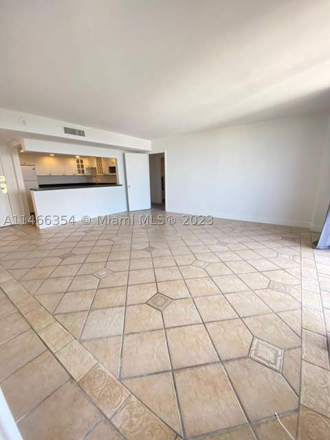 13499 Biscayne Blvd 1505, North Miami FL - photo 19 of 20