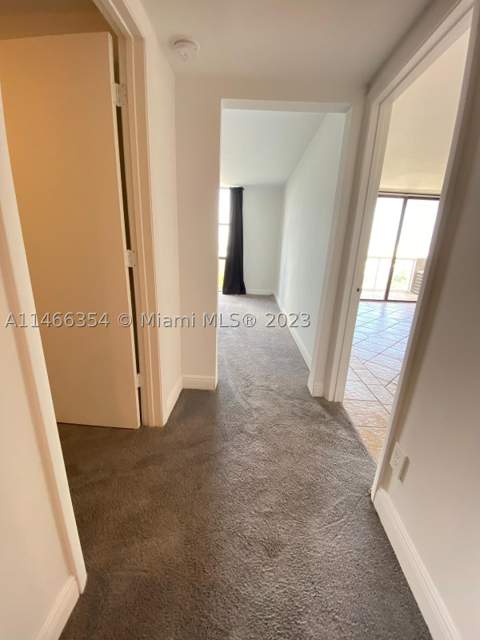 13499 Biscayne Blvd 1505, North Miami FL - photo 7 of 20