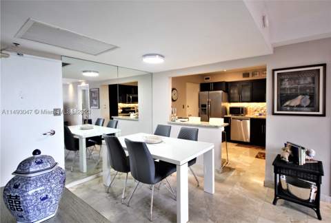 5161 Collins Ave 1610, Miami Beach FL - photo 19 of 60