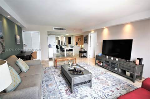 5161 Collins Ave 1610, Miami Beach FL - photo 8 of 60