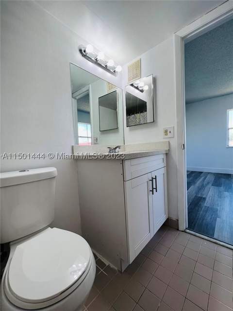 8260 SW 210th St 220, Cutler Bay FL - photo 14 of 21
