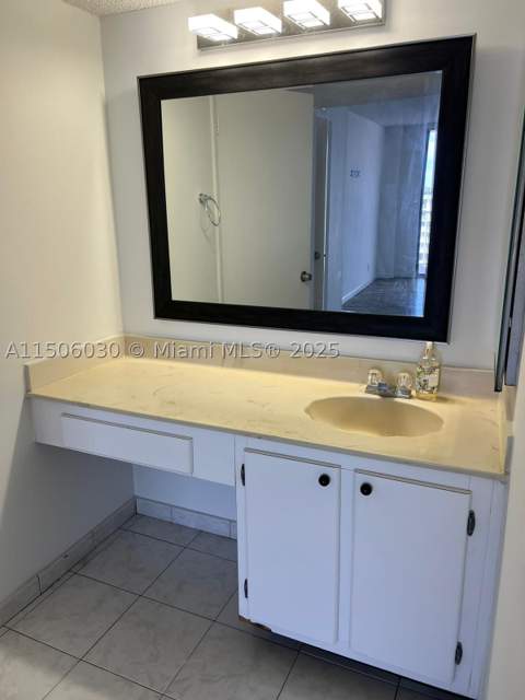 290 174th St 702, Sunny Isles Beach FL - photo 20 of 24