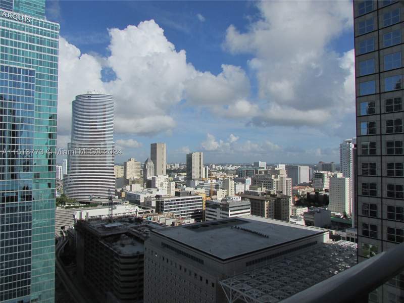 1 bedroom Condominium at 300 S Biscayne Blvd T-2709, Met 1 Condo, Miami — photo 4