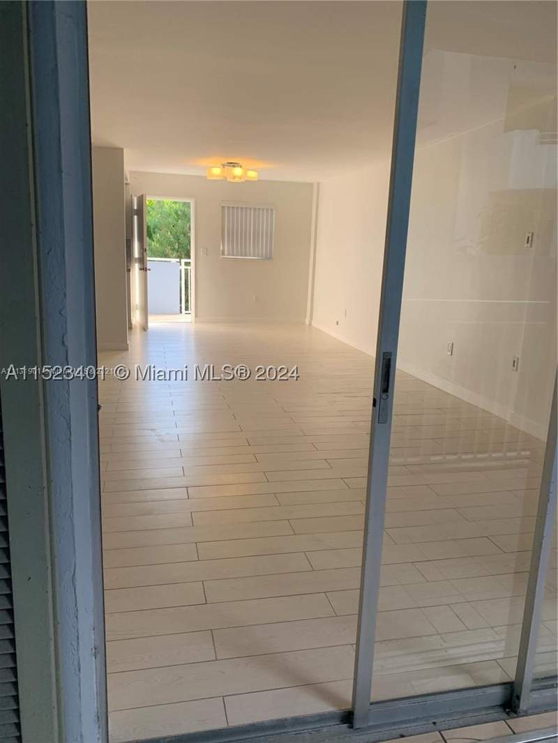 1 bedroom Condominium at 947 Lenox Ave 204, Lenox View Condominium, Miami Beach — photo 4