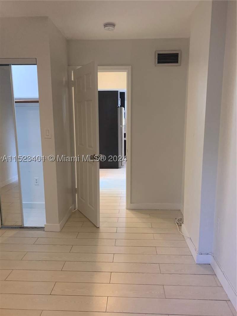 1 bedroom Condominium at 947 Lenox Ave 204, Lenox View Condominium, Miami Beach — photo 5