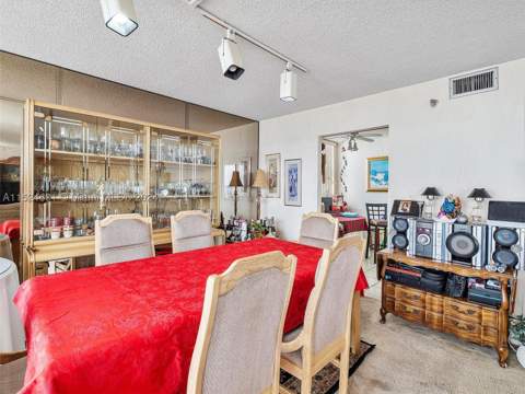 290 174th St 1809, Sunny Isles Beach FL - photo 14 of 37