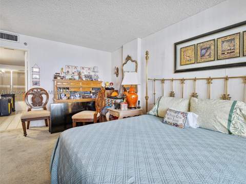 290 174th St 1809, Sunny Isles Beach FL - photo 16 of 37