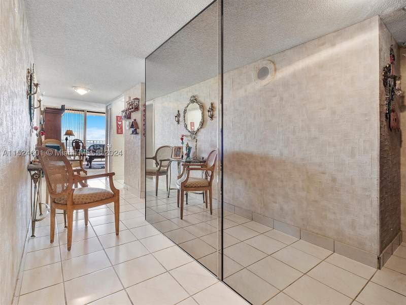 3 bedroom Condominium at 290 174th St 1809, Winston Towers 700 Condo, Sunny Isles Beach — photo 3