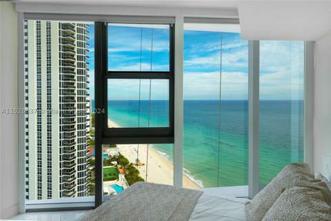 18975 Collins Ave 2000, Sunny Isles Beach FL - photo 12 of 17