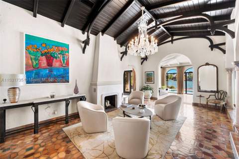 527 E Dilido Dr, Miami Beach FL - photo 14 of 53