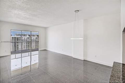 2801 NE 183rd St 2208W, Aventura FL - photo 7 of 17