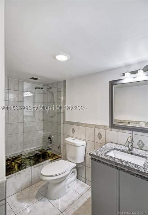 2801 NE 183rd St 2208W, Aventura FL - photo 9 of 17