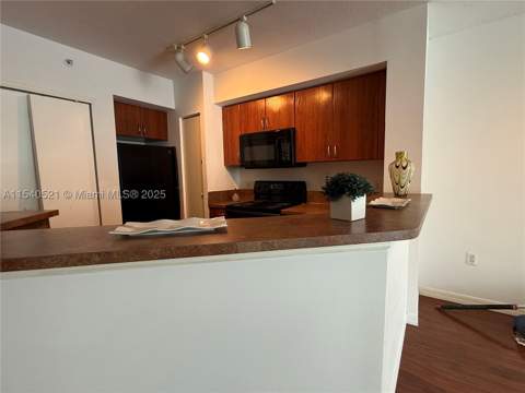 9201 Collins Ave 1023, Surfside FL - photo 8 of 29