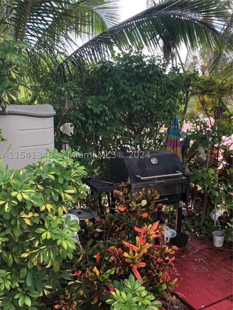 5445 Collins Ave Th2, Miami Beach FL - photo 11 of 11