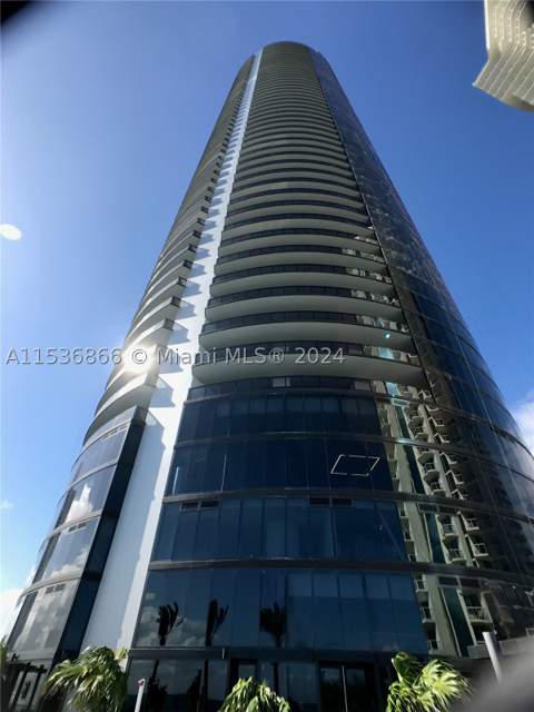 18555 Collins Ave 3501, Sunny Isles Beach FL - photo 19 of 66