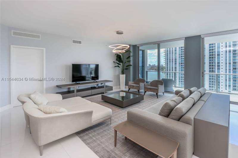 2 bedroom Condominium at 17301 Biscayne Blvd 1201, Marina Palms, North Miami Beach — photo 4