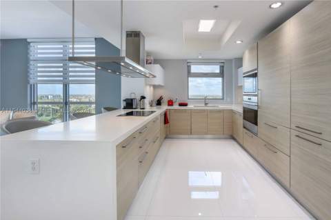 17301 Biscayne Blvd 1201, North Miami Beach FL - photo 8 of 29