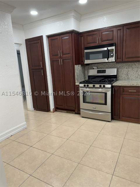 206 Ponce De Leon Blvd, Coral Gables FL - photo 15 of 19
