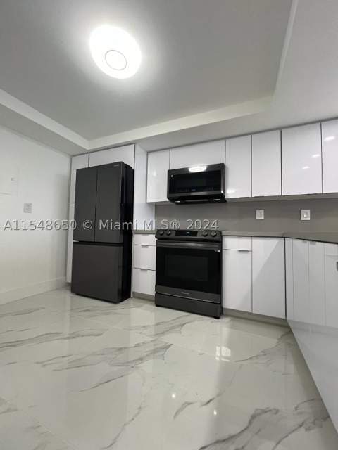 1301 NE Miami Gardens Dr 1101W, Miami FL - photo 10 of 27