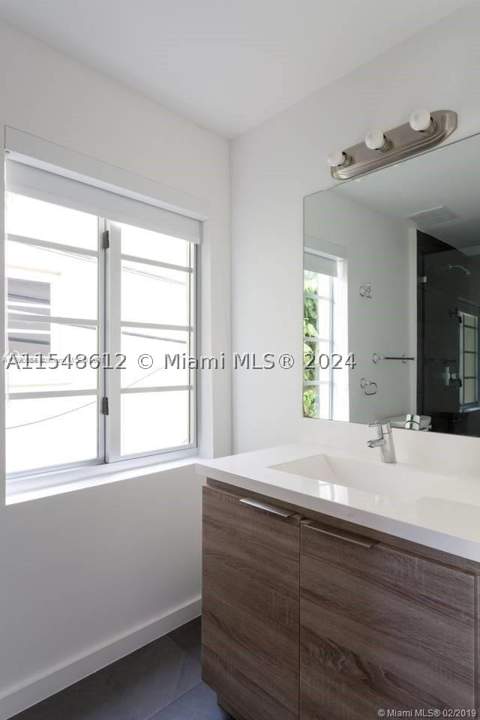 1450 Meridian Ave 201, Miami Beach FL - photo 16 of 19